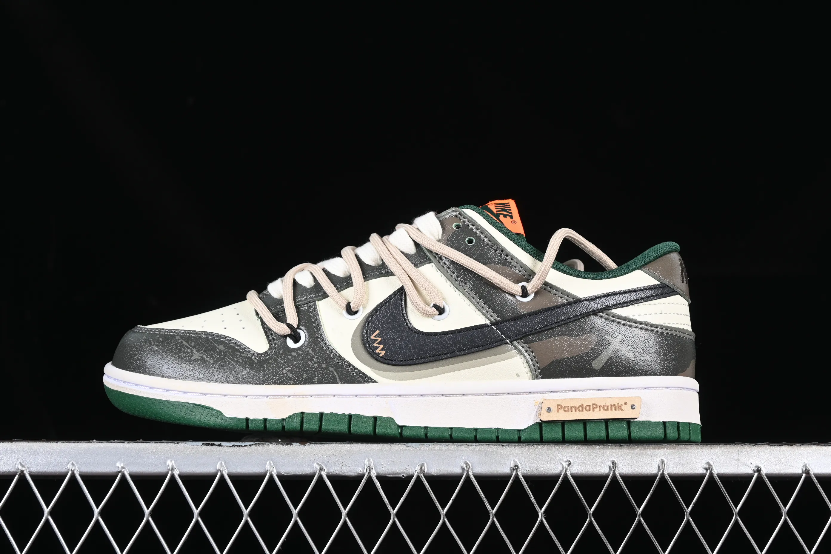 All Categories Nk SB Dunk Series Nk SB Dunk Low Low-top sneakers Nk Dunk Low Panda Prank-Wildness Ore SB strap low-top casual sneakers DD1391-300
